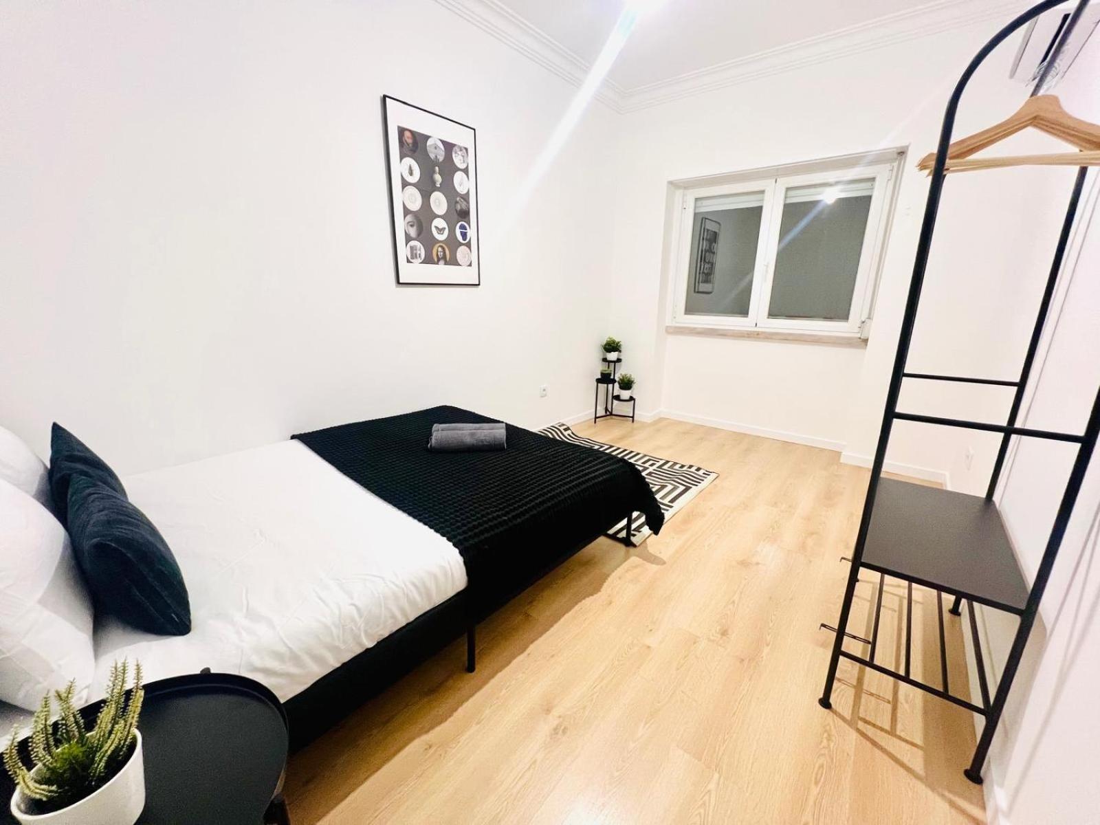 Rooms, Ideal Location For Tourists Hostal Lisboa