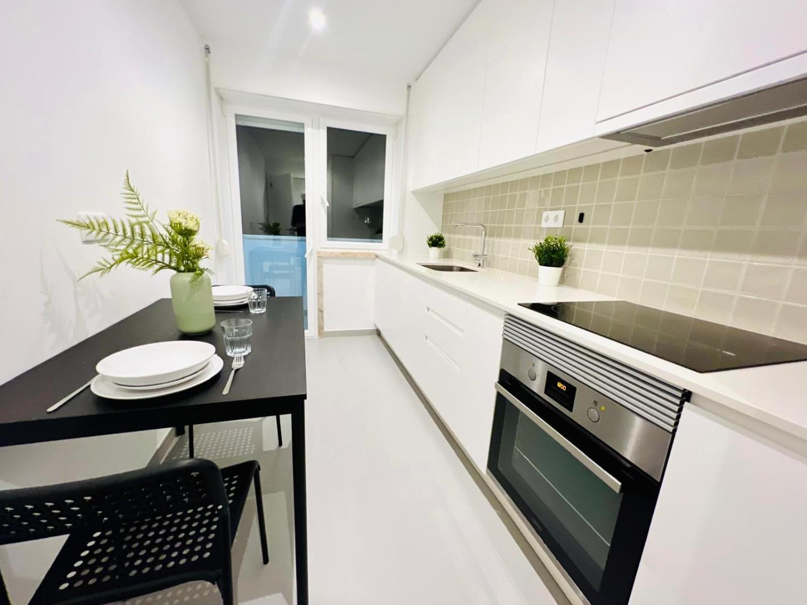 Rooms, Ideal Location For Tourists Hostal Lisboa