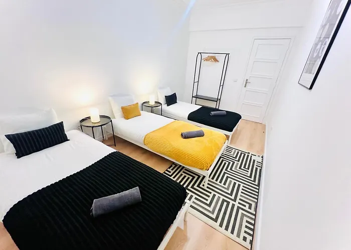 Top Central Lisbon Rooms, Ideal Location For Tourists