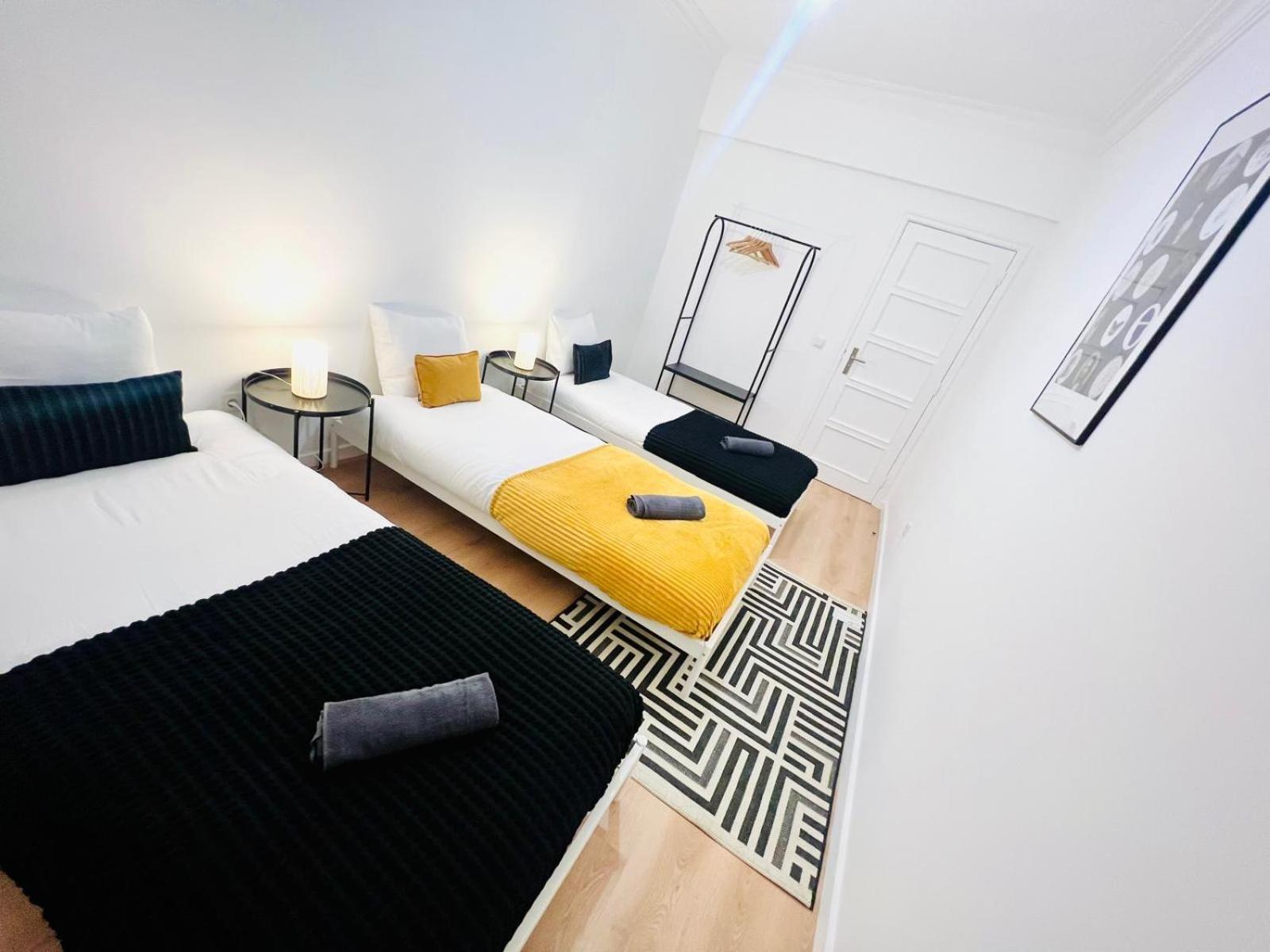 Rooms, Ideal Location For Tourists * Lisbon